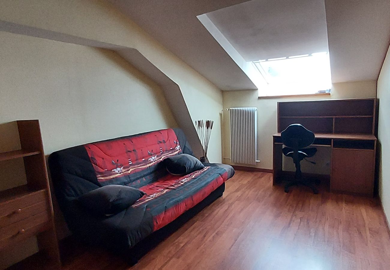 Apartment in Epinal - Sous les Toits Spinaliens, Epinal proche commerces