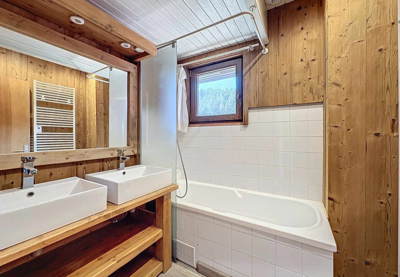 vacances en famille, détente, nature, montagnes, Gérardmer, Chalet, ski, vélo, randonnées, sauna, hammam, ambiance cosy